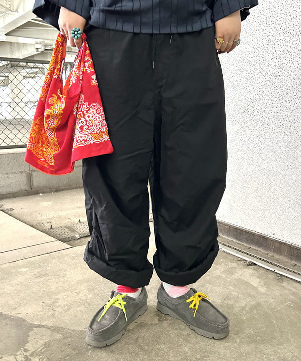 Kyooka Sayakaさんの「BEAMS WOMEN｜BEAMS BOY / US ARMY オーバー パンツ」を使ったコーディネート