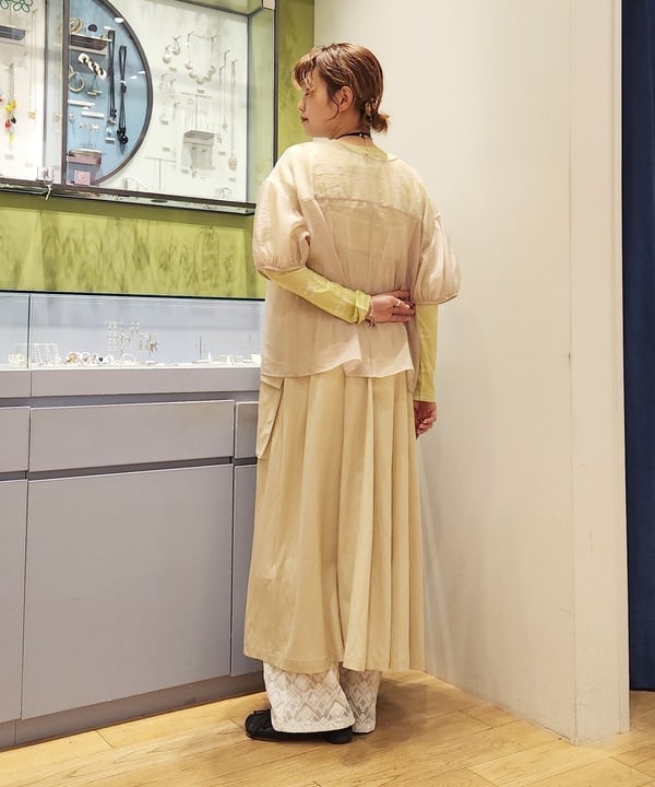saori KATOさんの「BEAMS WOMEN｜FILA × Ray BEAMS / 別注 40-LOVE シアー Tシャツ」を使ったコーディネート