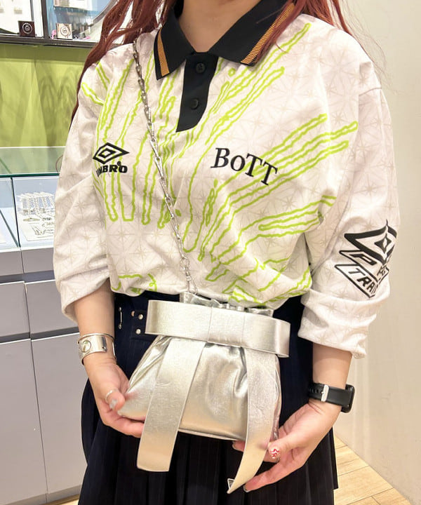 オカベ　アヤカさんの「BEAMS WOMEN｜ピンストライプ ストライプ 2タック パンツ」を使ったコーディネート