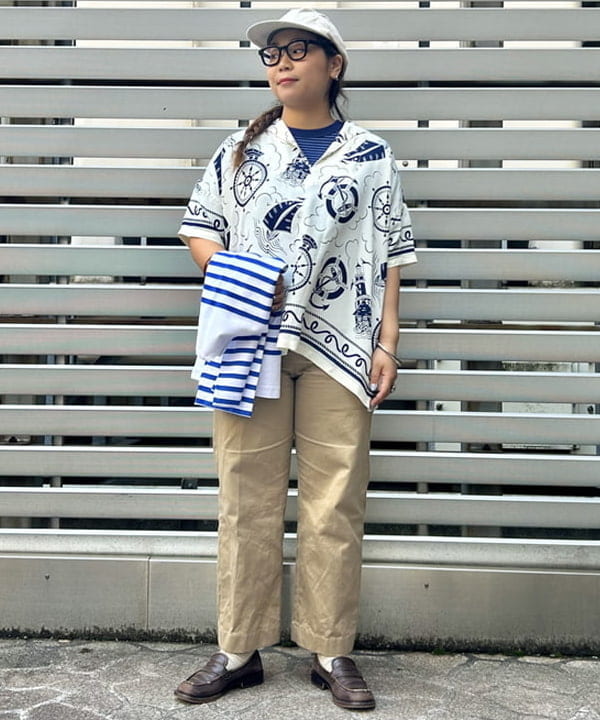 おとむさんの「BEAMS WOMEN｜ナバルボーダー ビッグ ボートネック カットソー」を使ったコーディネート