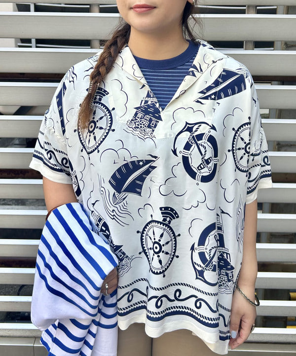 おとむさんの「BEAMS WOMEN｜ナバルボーダー ビッグ ボートネック カットソー」を使ったコーディネート