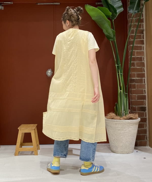 優意さんの「BEAMS WOMEN｜BEAMS BOY / ヴィンテージ レース ピンタック ノースリーブ」を使ったコーディネート