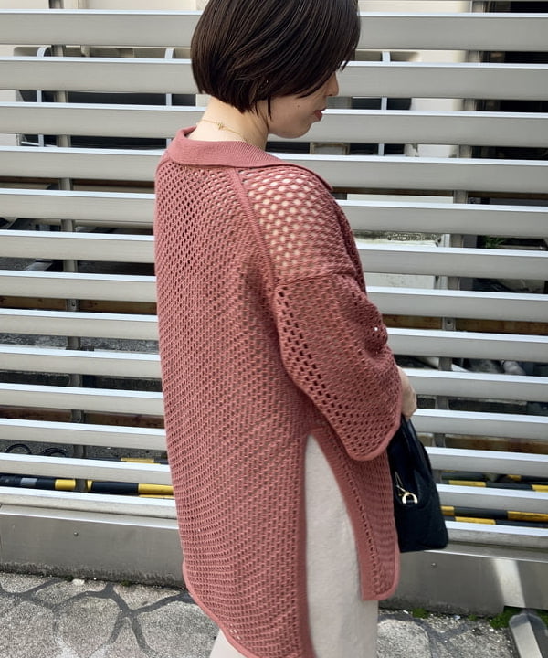 岡 妃呂美さんの「BEAMS WOMEN｜Demi-Luxe BEAMS / メッシュ ポロ襟 ボタンニット」を使ったコーディネート