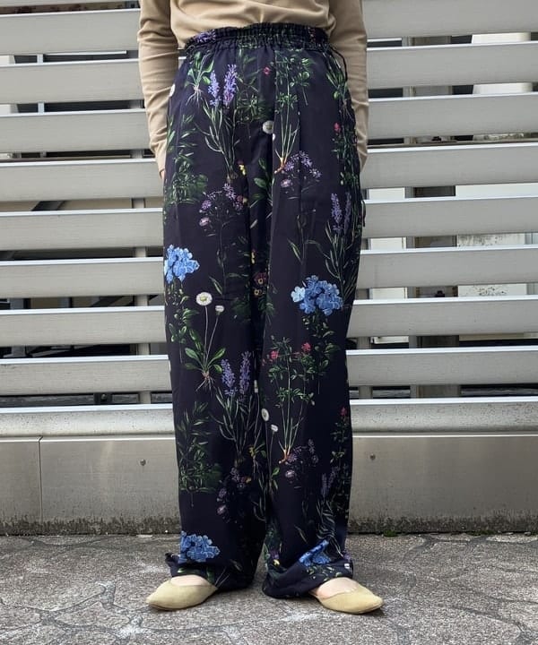 中川　ゆららさんの「BEAMS WOMEN｜」を使ったコーディネート