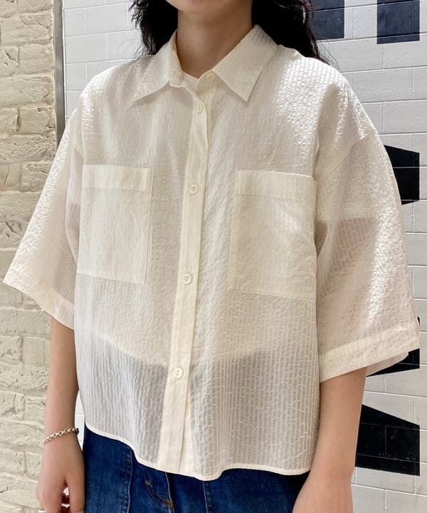 鈴木 悠里さんの「BEAMS WOMEN｜XOLO JEWELRY / Round Link Bracelet」を使ったコーディネート