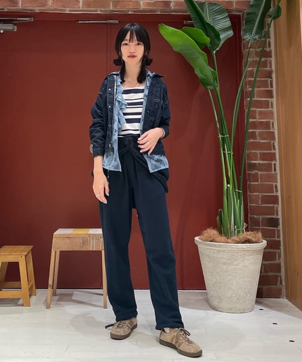 サカサイスズカさんの「BEAMS WOMEN｜maturely / Lace Ruffle Blouse」を使ったコーディネート
