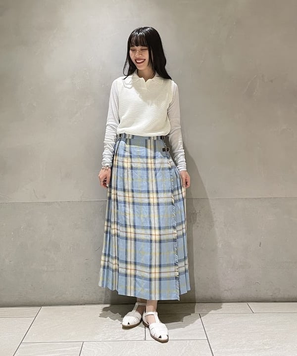 高木 菜央さんの「BEAMS WOMEN｜GIANNI CHIARINI / CAMILLA レザートートバッグ」を使ったコーディネート