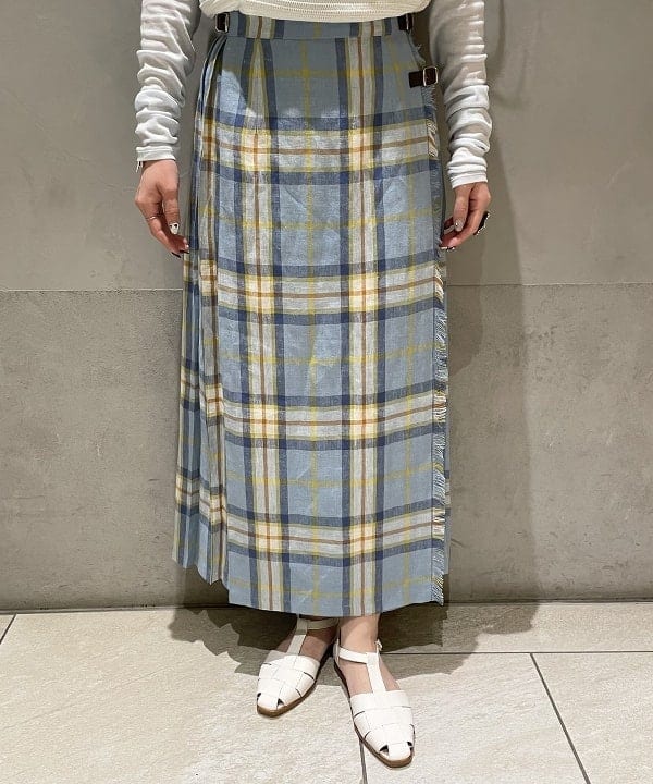 高木 菜央さんの「BEAMS WOMEN｜GIANNI CHIARINI / CAMILLA レザートートバッグ」を使ったコーディネート