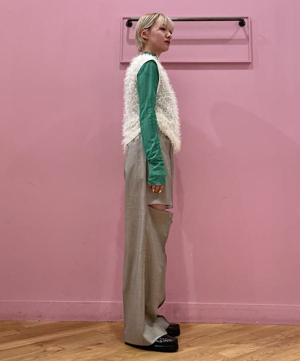 中江梨々香さんの「BEAMS WOMEN｜Ray BEAMS / フリンジ 2Way ノースリーブ トップス」を使ったコーディネート