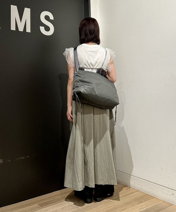 早川 萌子さんの「BEAMS WOMEN｜Ray BEAMS / チュール レイヤー フリル スリーブ Tシャツ」を使ったコーディネート
