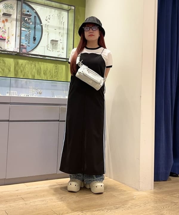 オカベ　アヤカさんの「BEAMS WOMEN｜88 / RECYCLED POLYESTER CABLE BELL HAT」を使ったコーディネート