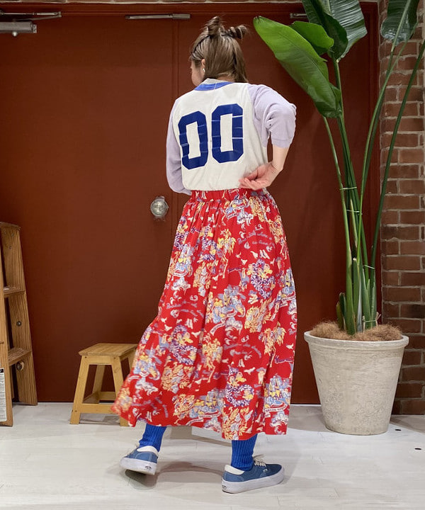 優意さんの「BEAMS WOMEN｜BEAMS BOY / ラメ リブ クルー ソックス NEW」を使ったコーディネート