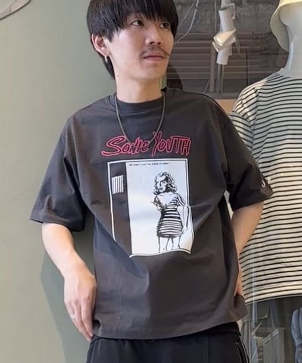 井上 隆司さんの「BEAMS WOMEN｜クレイジー トラックパンツ」を使ったコーディネート