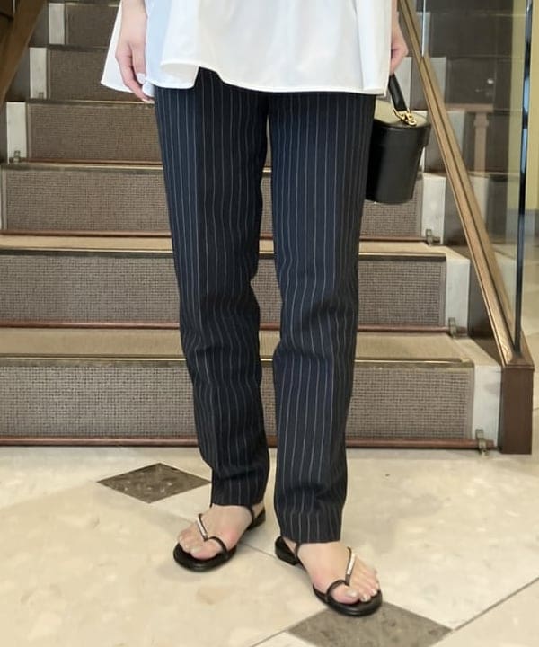 蒲原 捺美さんの「BEAMS WOMEN｜コンビ ティアード プルオーバー」を使ったコーディネート