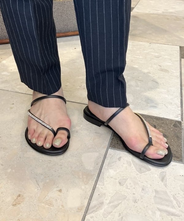 蒲原 捺美さんの「BEAMS WOMEN｜コンビ ティアード プルオーバー」を使ったコーディネート