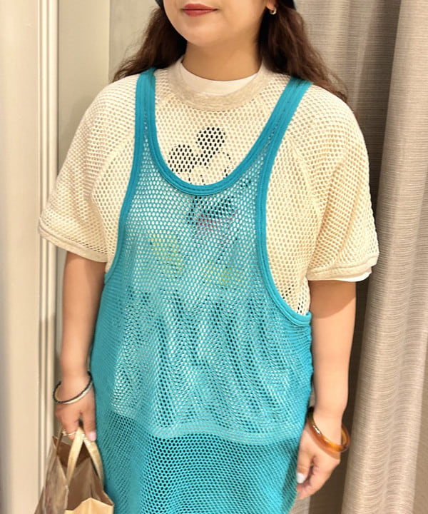 おとむさんの「BEAMS WOMEN｜BEAMS BOY / BBロゴ ショップバック」を使ったコーディネート