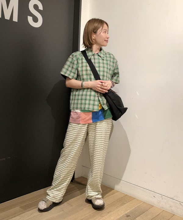 おはぎ(萩原)さんの「BEAMS WOMEN｜SUGAR CANE Add Human Labor / PATCH WORK WORK  T-SHIRT」を使ったコーディネート
