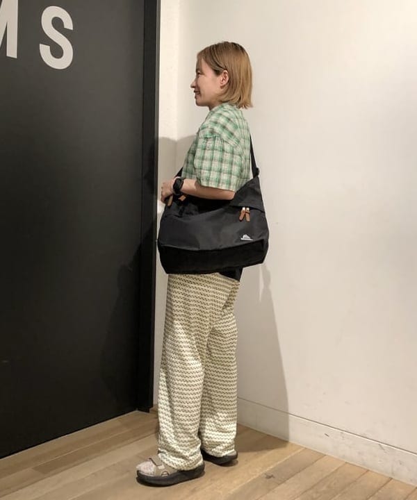 おはぎ(萩原)さんの「BEAMS WOMEN｜SUGAR CANE Add Human Labor / PATCH WORK WORK  T-SHIRT」を使ったコーディネート