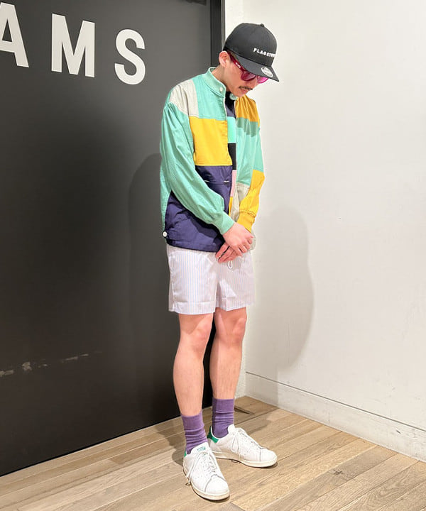 及川 晃さんの「BEAMS WOMEN｜GloFX / COLOR THERAPHY GLASSES」を使ったコーディネート
