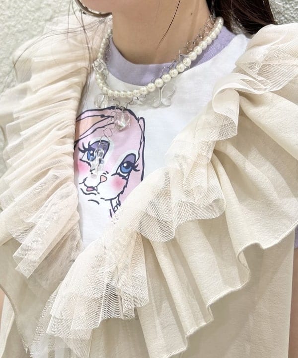 庭野 優紀さんの「BEAMS WOMEN｜箔プリント デニムパンツ」を使ったコーディネート