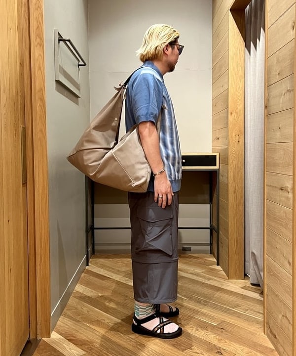 新里 京介さんの「BEAMS WOMEN｜NEW. / ANGLER」を使ったコーディネート