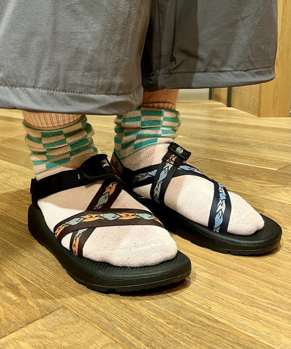 新里 京介さんの「BEAMS WOMEN｜NEW. / ANGLER」を使ったコーディネート