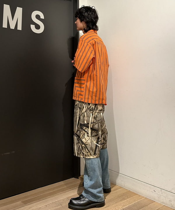 佐藤 大斗さんの「BEAMS WOMEN｜orSlow × BEAMS / 別注 SUPER DAD’S CAMO SHORTS」を使ったコーディネート