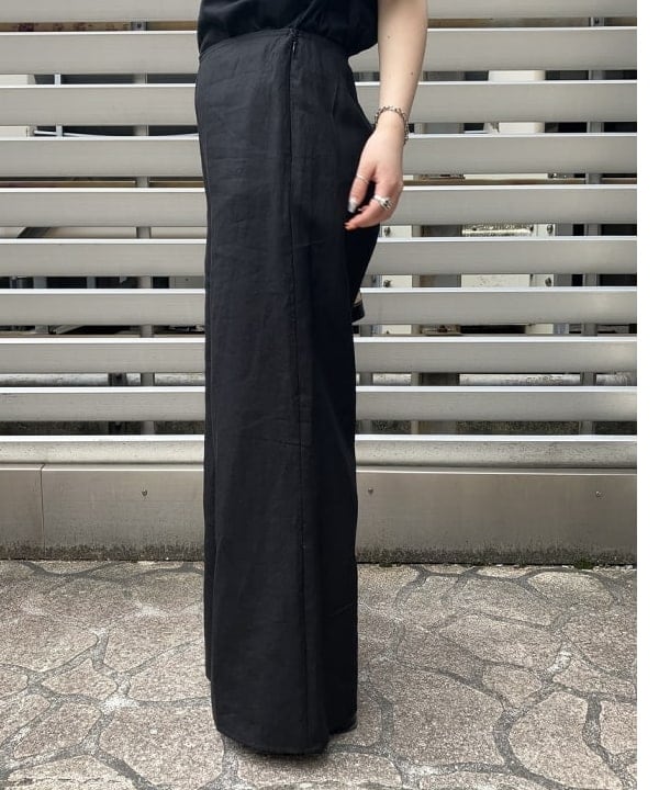 中川　ゆららさんの「BEAMS WOMEN｜リネン リラクシーパンツ .M」を使ったコーディネート