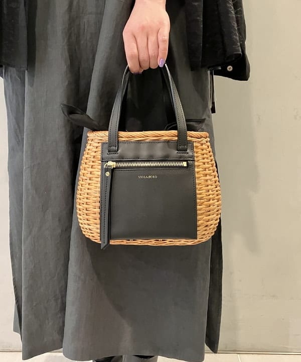CHIHIROさんの「BEAMS WOMEN｜AK+1 / シアーシャツ」を使ったコーディネート