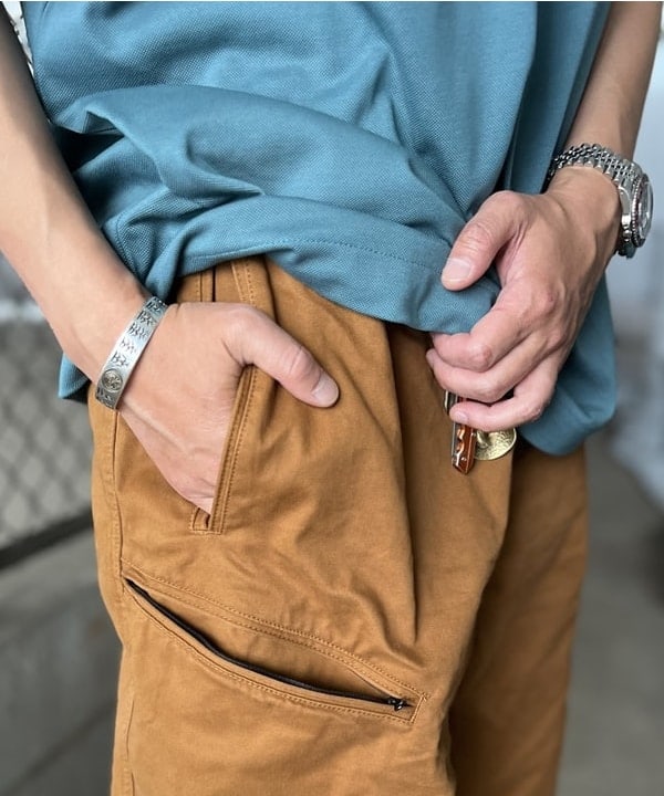 ザキサンさんの「BEAMS WOMEN｜BEAMS / バルーン カーゴ ショートパンツ」を使ったコーディネート