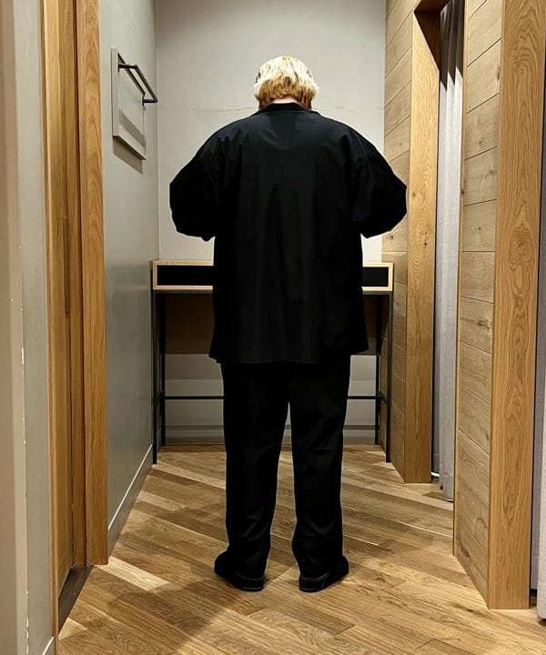 新里 京介さんの「BEAMS WOMEN｜eye c u &times; BEAMS / 別注 TXL」を使ったコーディネート