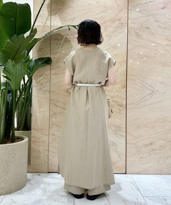 大川 美咲さんの「BEAMS WOMEN｜リネン リラクシーパンツ .M」を使ったコーディネート