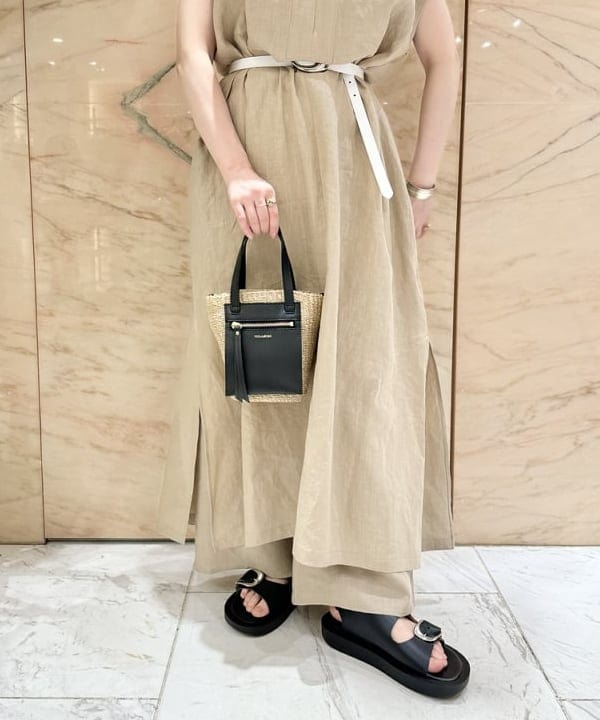 大川 美咲さんの「BEAMS WOMEN｜リネン リラクシーパンツ .M」を使ったコーディネート