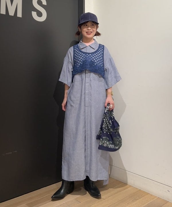 安藤 菜央さんの「BEAMS WOMEN｜BEAMS BOY / イレギュラー バンダナ バッグ」を使ったコーディネート