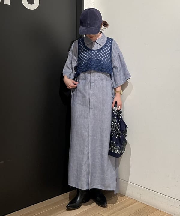 安藤 菜央さんの「BEAMS WOMEN｜BEAMS BOY / イレギュラー バンダナ バッグ」を使ったコーディネート
