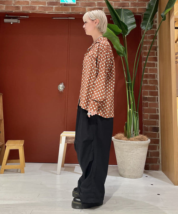 中江梨々香さんの「BEAMS WOMEN｜BEAMS BOY / US ARMY オーバー パンツ」を使ったコーディネート
