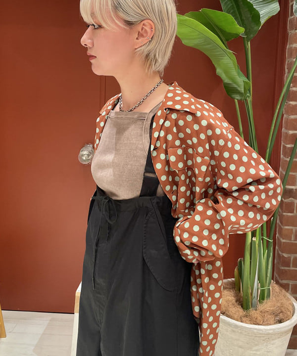 中江梨々香さんの「BEAMS WOMEN｜BEAMS BOY / US ARMY オーバー パンツ」を使ったコーディネート