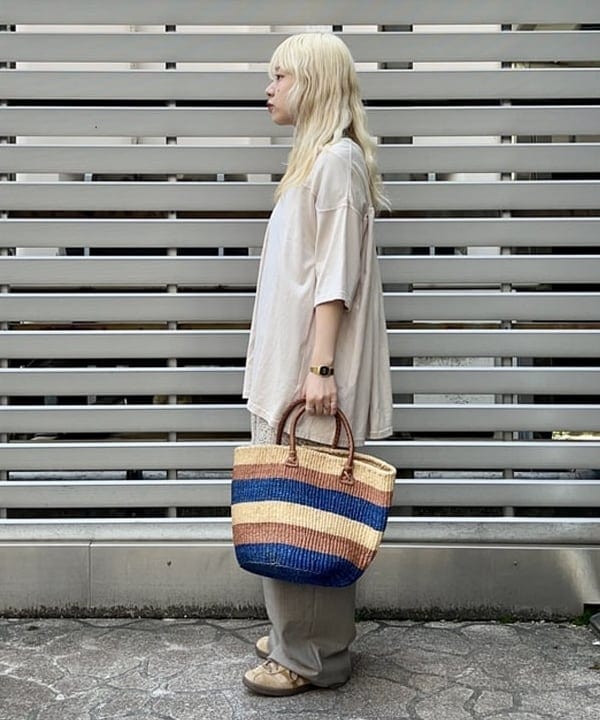 ナツハさんの「BEAMS WOMEN｜ボーイ ベーシック Tシャツ」を使ったコーディネート