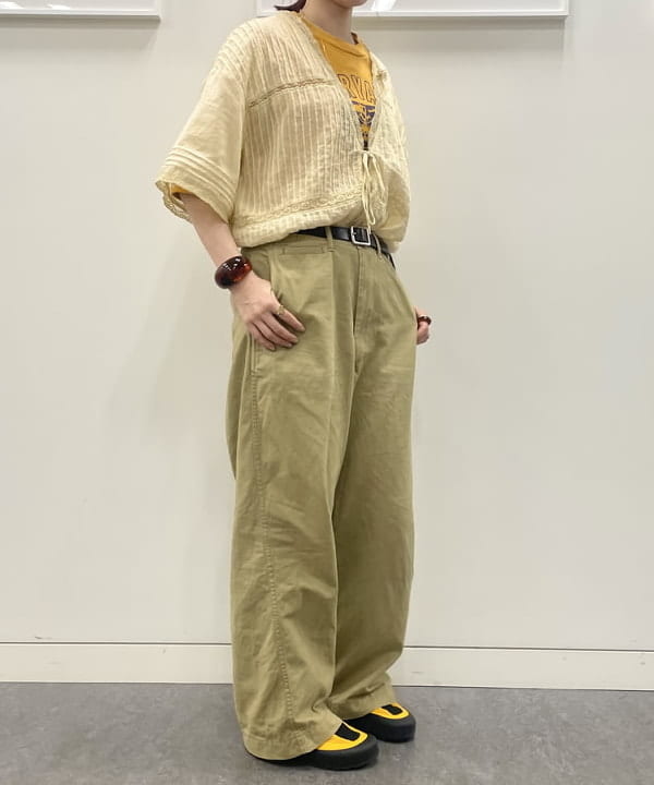SHINAGAWAさんの「BEAMS WOMEN｜BEAMS BOY / ヴィンテージ レース ピンタック」を使ったコーディネート