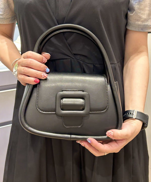 オカベ　アヤカさんの「BEAMS WOMEN｜noeyedia × Ray BEAMS / サングラス "NE451"」を使ったコーディネート