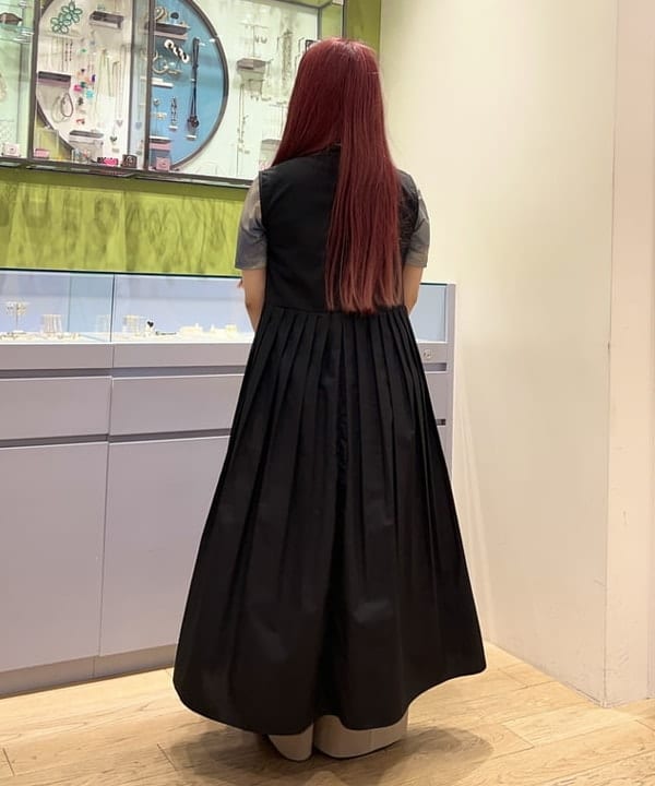 オカベ　アヤカさんの「BEAMS WOMEN｜noeyedia × Ray BEAMS / サングラス "NE451"」を使ったコーディネート