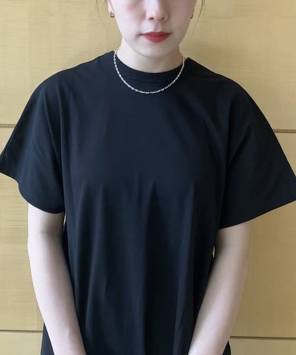 SAKAIさんの「BEAMS WOMEN｜【別注】スタイリスト佐藤佳菜子 × SLOANE / Tシャツ マキシワンピース」を使ったコーディネート