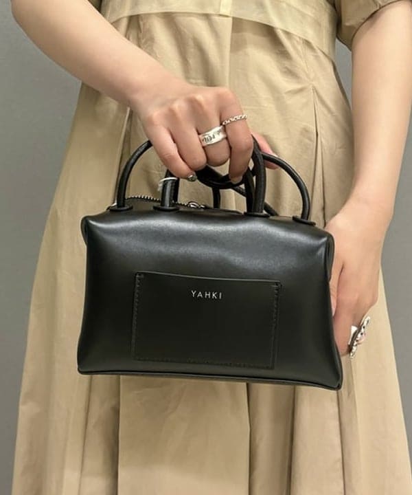 ヒカリさんの「BEAMS WOMEN｜ANNIKA INEZ / ハート ネックレスS●」を使ったコーディネート