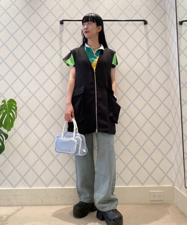 マツド ユメカさんの「BEAMS WOMEN｜Ray BEAMS / ツイード ジップ ベスト」を使ったコーディネート