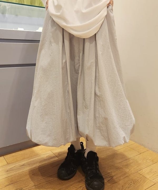 saori KATOさんの「BEAMS WOMEN｜GOOD ROCK SPEED / 別注 BAND BIG Tシャツ」を使ったコーディネート