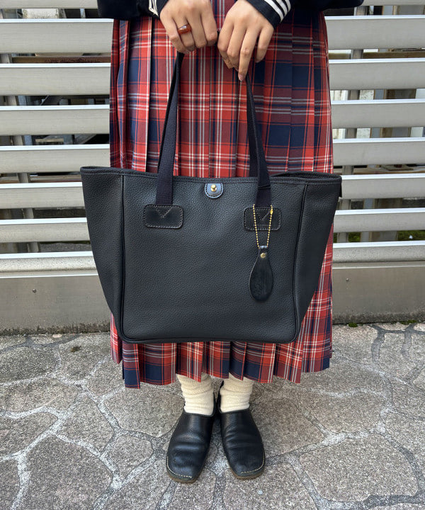 チナツさんの「BEAMS WOMEN｜FRUIT OF THE LOOM × BEAMS BOY / 2PACK TEE」を使ったコーディネート