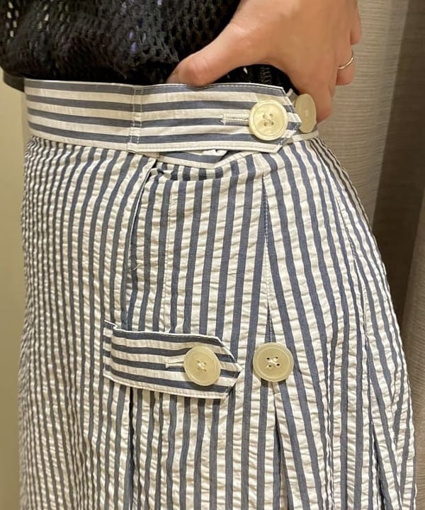 コウリキ　マミさんの「BEAMS WOMEN｜BEAMS BOY / サッカー タック スカート」を使ったコーディネート