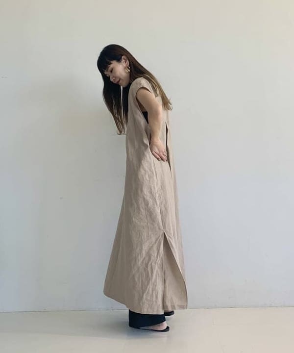 AONO SHIKAMAさんの「BEAMS WOMEN｜リネン シンプルロングスカート .M」を使ったコーディネート