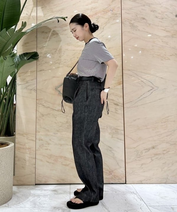 佐藤 美樹さんの「BEAMS WOMEN｜SLOANE / コットン天竺  Tシャツ」を使ったコーディネート