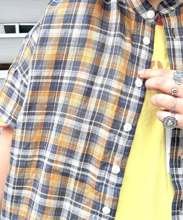 Kyooka Sayakaさんの「BEAMS WOMEN｜WAREHOUSE & CO. × BEAMS BOY / 別注 ステンシル リバーシブル Tシャツ」を使ったコーディネート